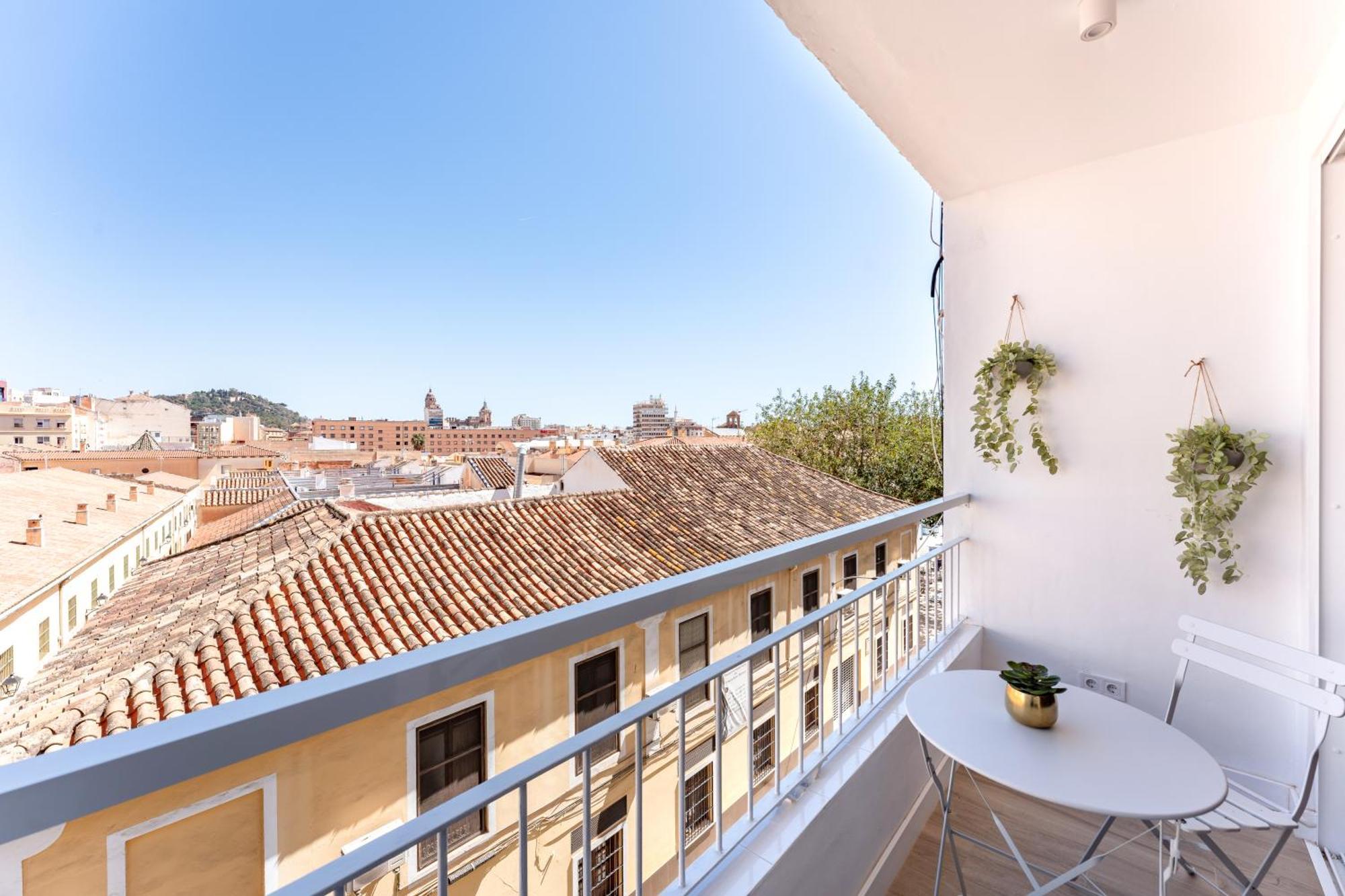 Bazan City Center Apartment Малага Екстериор снимка