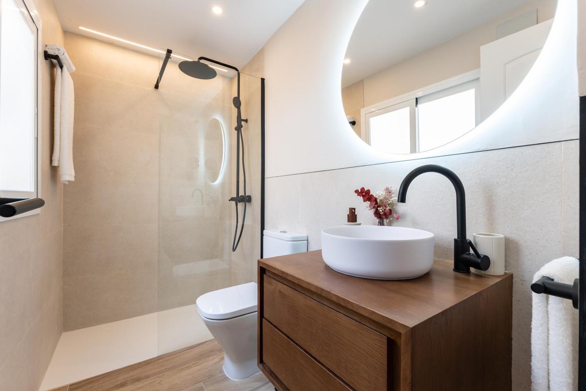 Bazan City Center Apartment Малага Екстериор снимка