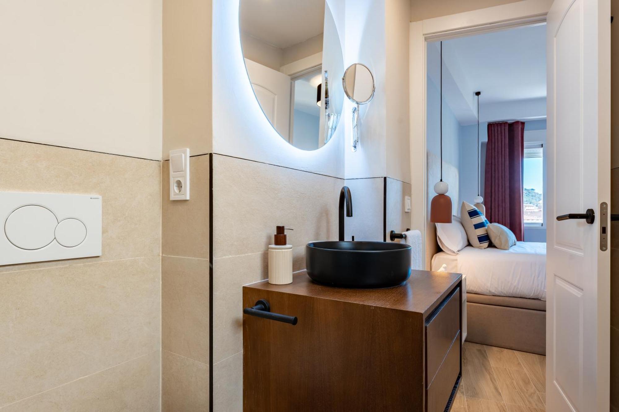 Bazan City Center Apartment Малага Екстериор снимка