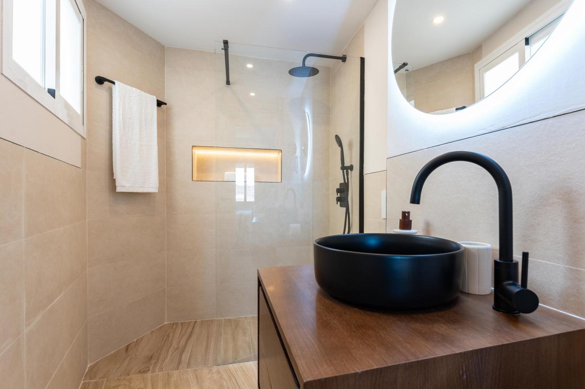Bazan City Center Apartment Малага Екстериор снимка