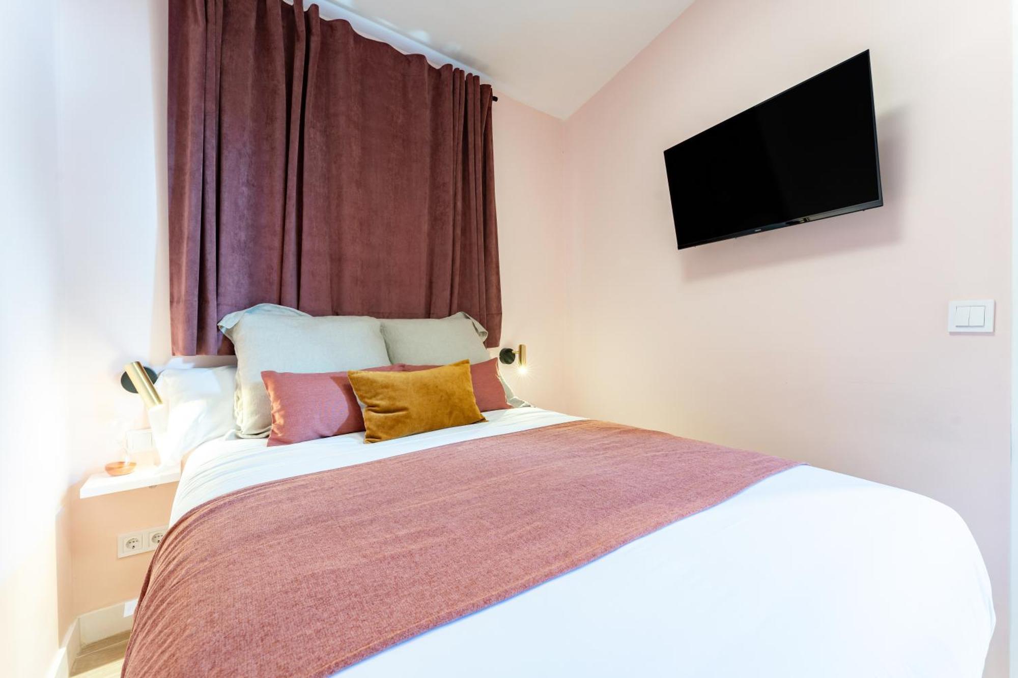 Bazan City Center Apartment Малага Екстериор снимка